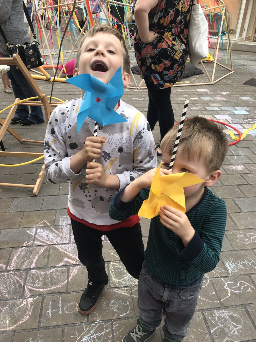 PlayfulAnytime's tweet photo. Big thanks to @Leeds_City_Ctr for booking us to put play &amp; creativity in the heart of Leeds City Centre.
Thanks to @Child_Leeds for constantly making the case for children’s right to play.  
Final day on Briggate today 
Come join us 10-4pm
Freeeeeeedome!
#briggatepopupplay https://t.co/3W7VwoWtN1