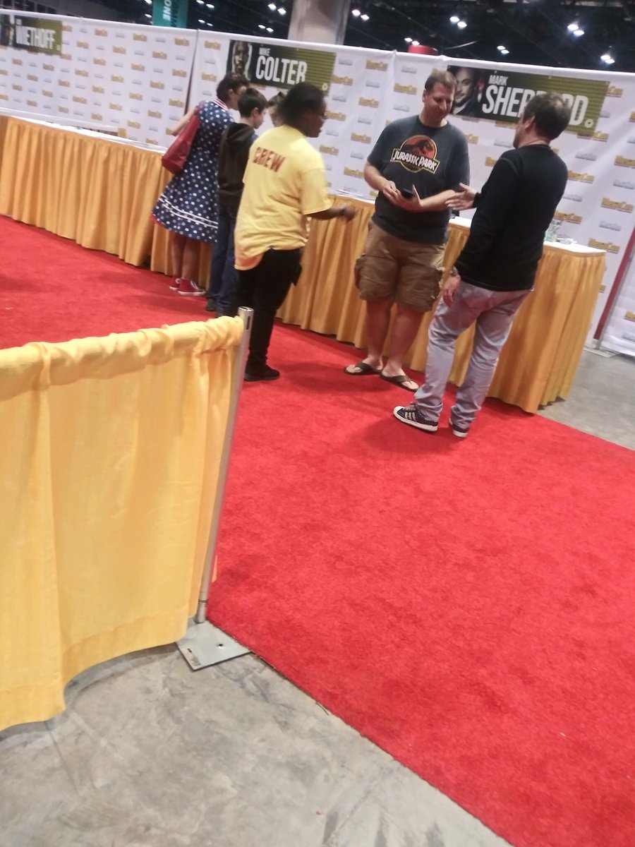 vickyptampa's tweet photo. #megacon2019 https://t.co/8YejMiHaag