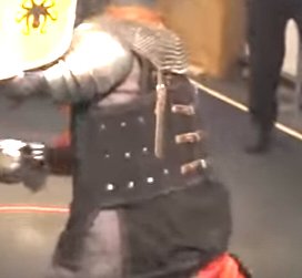 CoP、最も身近なのが貫頭衣みたいな感じでそれが本当に好き…。ダボッとしてて… 