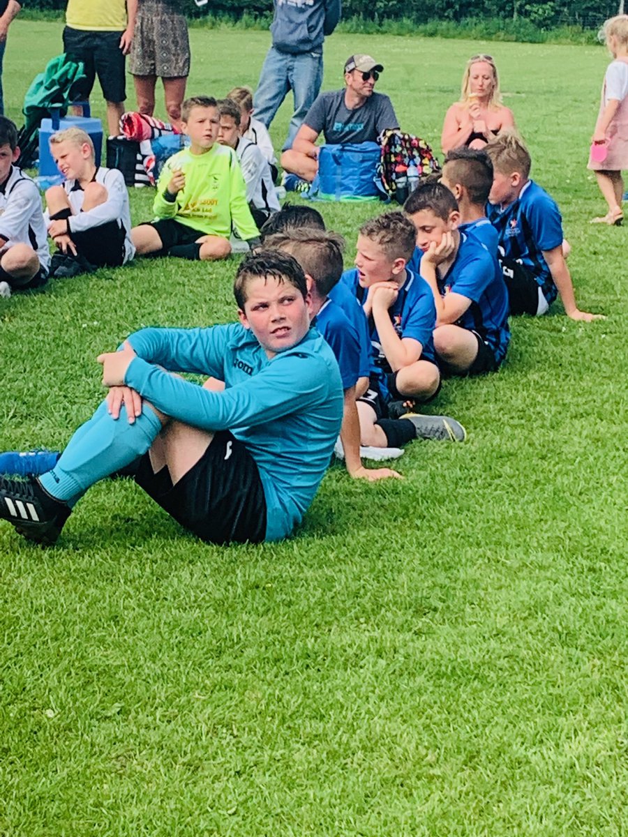 BAO4S's tweet image. Sammy D on Loan MAP Juniors U10s

Hasn’t played with these boys for a year, loved the way he slotted back in. Thanks for asking him @mapfootball

#backwherehestarted #likeheneverleft

🏆 Winners
🙌 Tournament Clean Sheet 8/8
⚽️ Scored banger from Halfway line
🏴󠁧󠁢󠁥󠁮󠁧󠁿 Only One Sammy D
