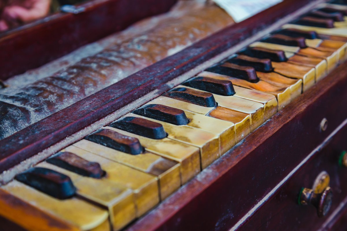 CreatPlatAcad's tweet photo. We'll be #chatting with the #intriguing @ninaspage @nkbillieholiday #register and come to #share your own #talent in whatever #form 13June https://t.co/hQfRWg6afs #poetry #singing #art #Creative #LIBRARYLondon #jazz #music #opera  #FREE #TICKETS @JacquieMalcolm @colourfulradio https://t.co/ioOcV8tVQN