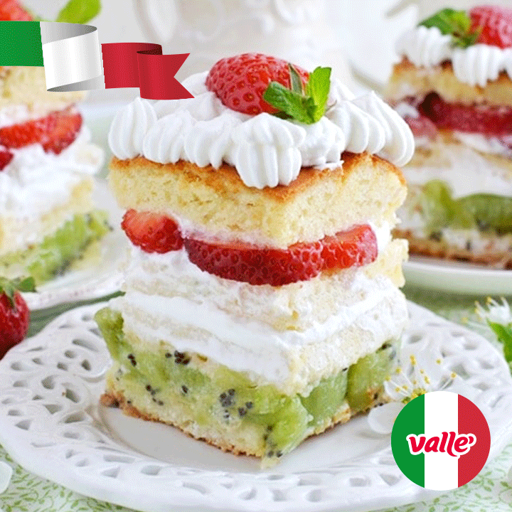 valletortaperte's tweet photo. Celebriamo oggi la #FestadellaRepubblica nel modo più dolce possibile con questi tortini di frutta tricolore! 🇮🇹🍰🇮🇹

Ricetta: https://t.co/klTMqHAgZD ❤️.
#valletortaperte #lasciatefareaidolci https://t.co/ahRwaoLMU4