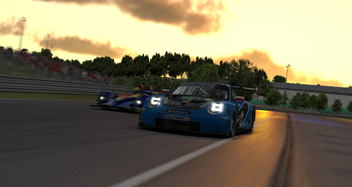 TRITONRacing's tweet photo. Sun ☀ is climbing on the blue sky such as we're coming up in standing of GT class.

After the night we're on provisional podium position in our category!

Last 6⃣ hours are already underway.

#VirtualFuel #RealPassion https://t.co/QfnG2xNZsc