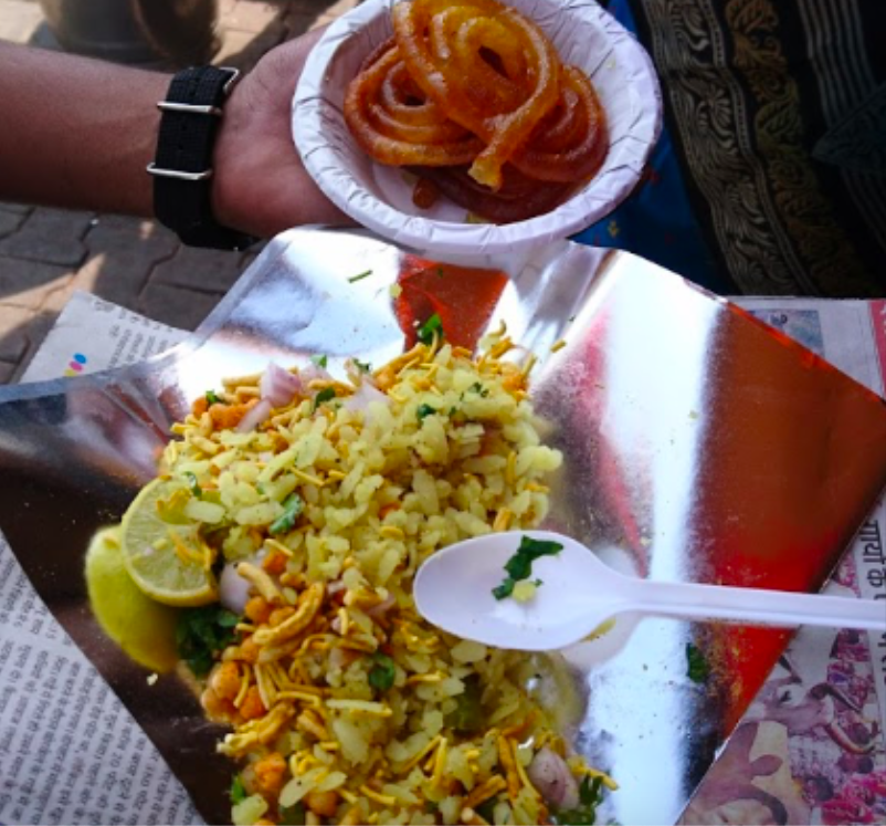 StreetsThatTalk's tweet photo. Batla Kachori, Chopra Patties, Khamman, Poha, Jalebi, Lassi and more... This places is simply delicious.
At: Vijay Chaat House, 56 Dukkan #Indore.
Photos via Google Places
#TSIndore #Indorediaries #Breakfast #Kachori #Samosa #Pohajalebi #indianstreetfood #Foodiediaries https://t.co/IGbTJdqwqH
