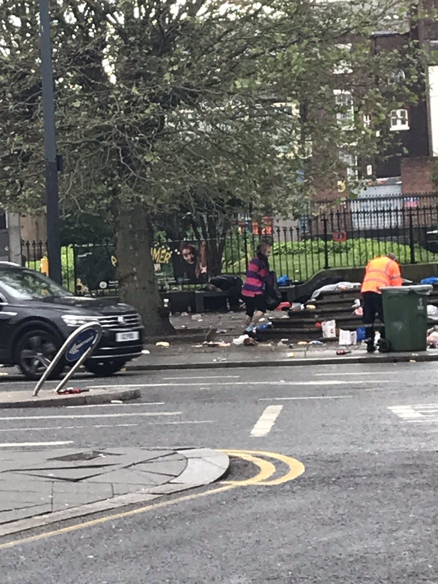 joannapjones's tweet photo. This little legend has been picking up rubbish voluntarily and single handedly since very early doors in Liverpool city centre. Let’s get him the recognition he deserves. Thank you young man.....if there were more people like you, what a great place it would be ❤️ #liverpool https://t.co/RxqGLz2kSp