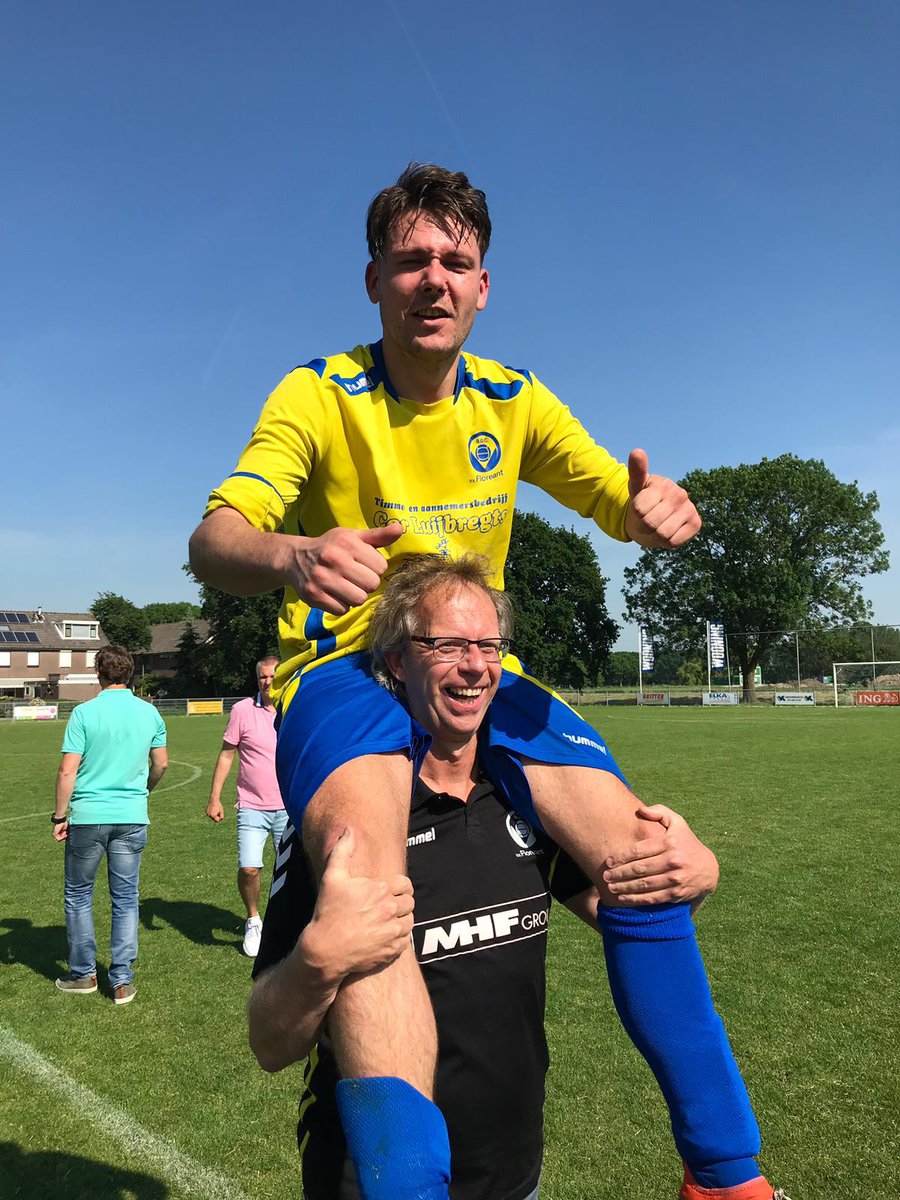<a href="/FloreantZa/">Floreant 1</a> En deze legend maakt er in de verlenging 3-2 van. Finale 1 zit er op, nog twee te gaan! 💙🧡