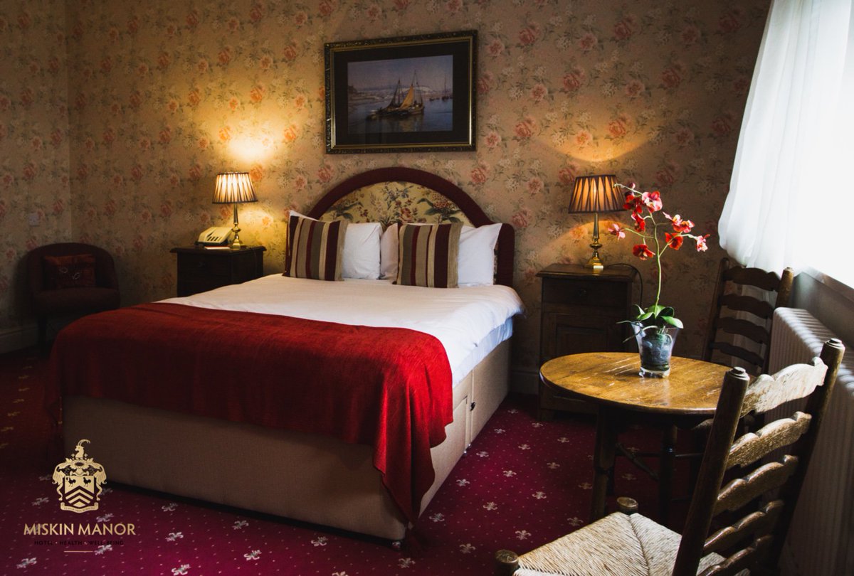 All of our 42 bedrooms are lovingly decorated so that each one is unique. 

With different artwork, furniture and views in each, every time you stay with us will feel fresh and new

To book, please call 01443 224 204 or email reservations@Miskin-Manor.co.uk