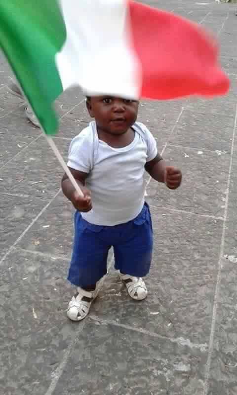 SilviaFrancese's tweet photo. Che l’#italia ti faccia sempre sentire sicuro, che l’Italia ti faccia sempre sentire a casa, che l’Italia ti provochi sempre una struggente nostalgia ogni volta che andrai in giro per il mondo. Buona #FestadellaRepubblica bambino. #vivalitalia #vivalarepubblica #2Giugno https://t.co/0RECOaokiN