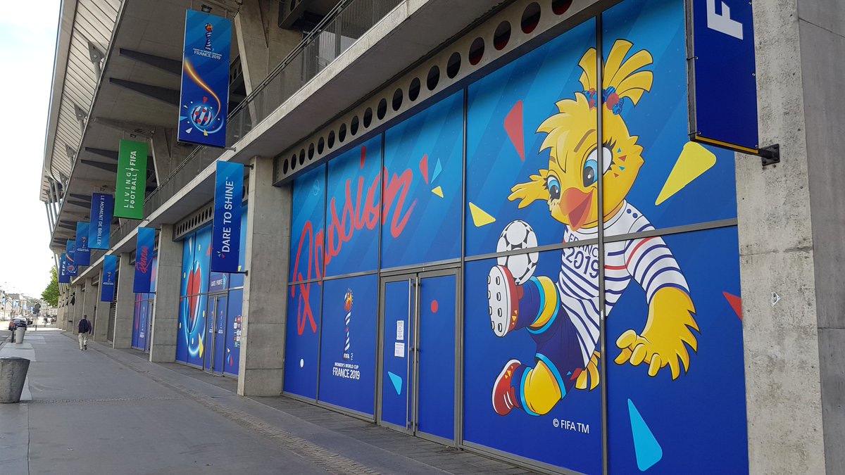 LBFoff's tweet image. Quand le @RoazhonPark passe en mode Coupe du Monde Féminine !
Tout savoir sur la #FIFAWWC à @metropolerennes : footbretagne.fff.fr/simple/le-mond…