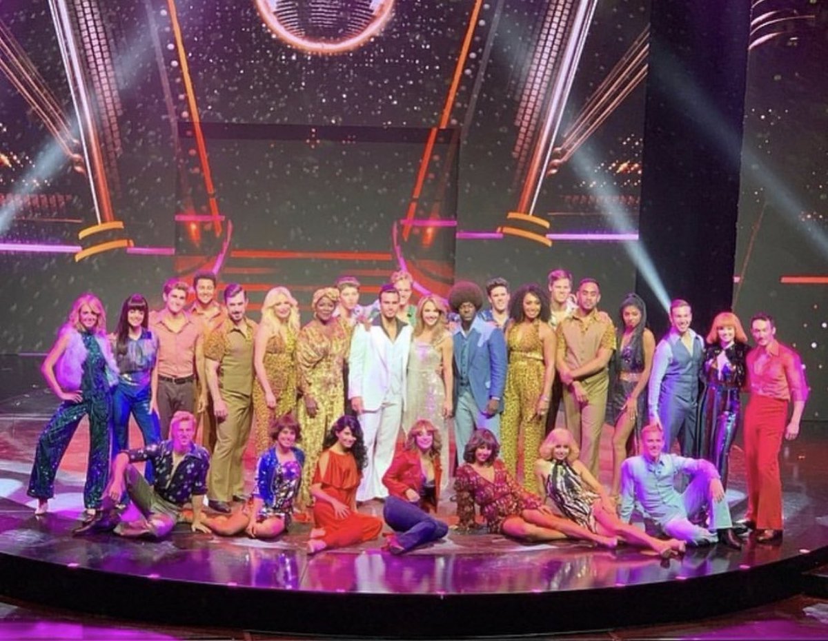 One last boogie 🕺🏻 #SatNightFeverAU