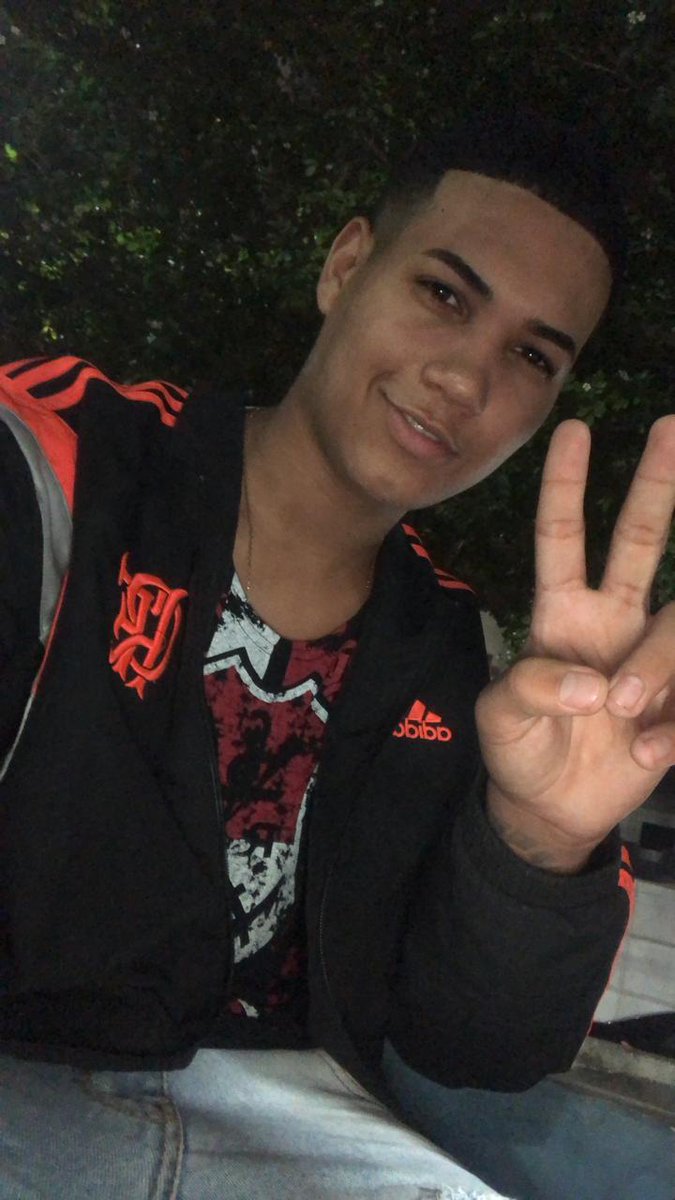 Menor_du_bem's tweet photo. +2 de cria 🤙🏽❤ https://t.co/r6Jl6Zxg1T