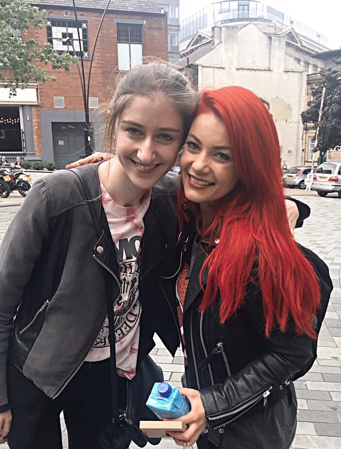 smileybuswell's tweet photo. 𝘭𝘪𝘷𝘦 𝘧𝘰𝘳 𝘮𝘰𝘮𝘦𝘯𝘵𝘴 𝘺𝘰𝘶 𝘤𝘢𝘯’𝘵 𝘱𝘶𝘵 𝘪𝘯𝘵𝘰 𝘸𝘰𝘳𝘥𝘴 ♥ https://t.co/3MHb8Lnbm5