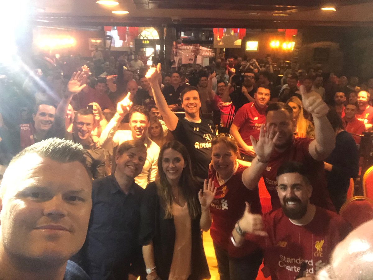 JARiiseOfficial's tweet photo. Thank you Dublin for a great night with the fans 👏🏻 massive thanks to @JOEdotie @PepsiMAX @soccerspeaker for making it a great event ⚽️🏆🏆🏆🏆🏆🏆 https://t.co/whU80F8m1M