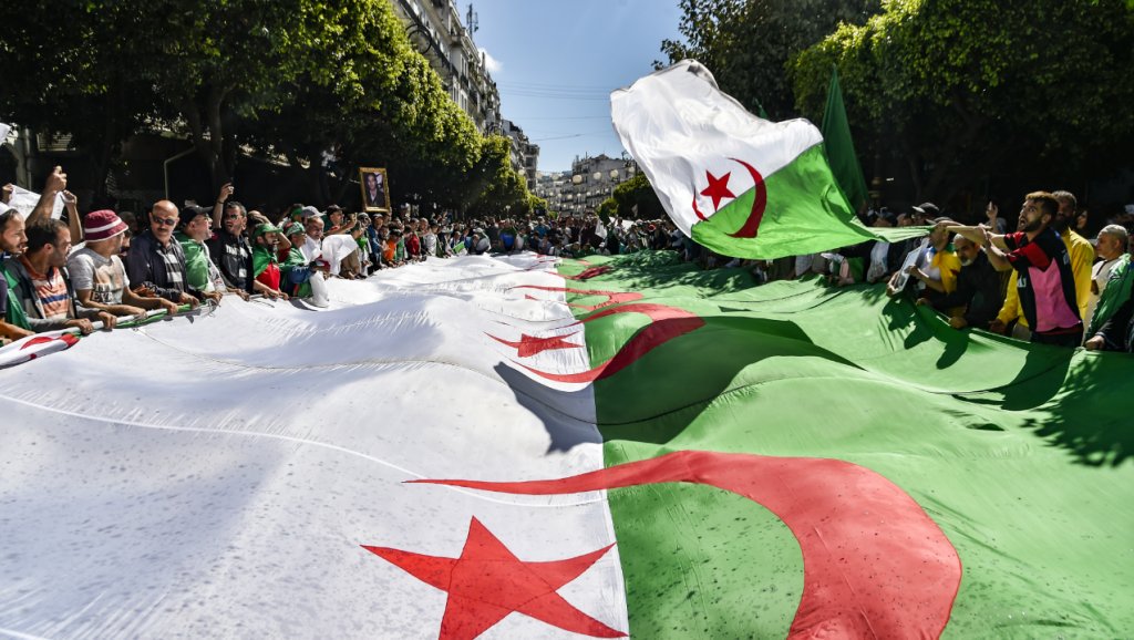 mnaEN's tweet photo. #Algeria #constitutional council has concluded it will not be #possible to hold #presidential #elections on July 4 as planned, state TV reported on Sunday, #prolonging the country's #transition after President #AbdelazizBouteflika resigned two months ago. https://t.co/jz2jUOI2yD