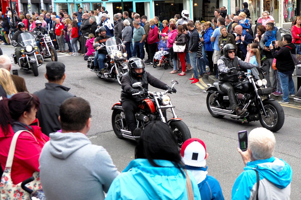 Parade day <a href="/IrelandBikeFest/">Ireland BikeFest Killarney</a> 2019! Crowds filled the streets once again  as motorcycles rumbled through Killarney town centre… #irelandbikefest  #wildatlanticway #irelandbikefest2019