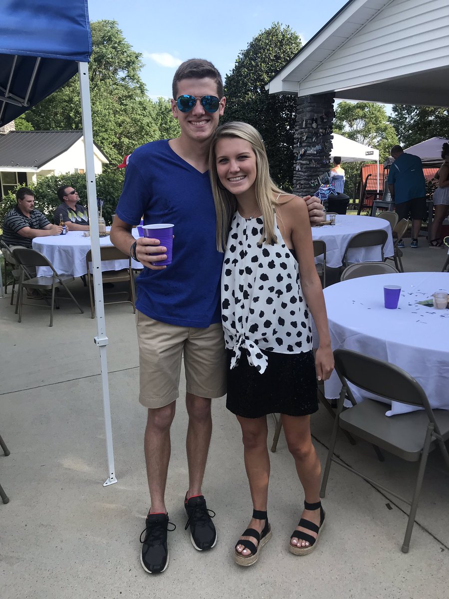 SeniorStokes's tweet photo. The tables turned real quick for Cameron Heath! Lily Frosh dropped off her card, copped a kill, and then ran for her life!! https://t.co/kf3J1zC41t