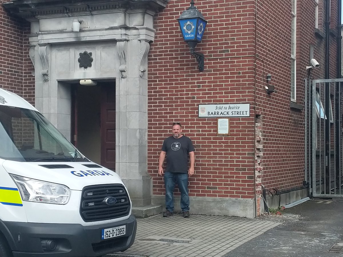 jeffsquires's tweet photo. @bdq can you come down the street and bail me out in a hurry? I'll explain later :-) lovely town you live in.omw back to DUB from galway https://t.co/elWZae1GKn