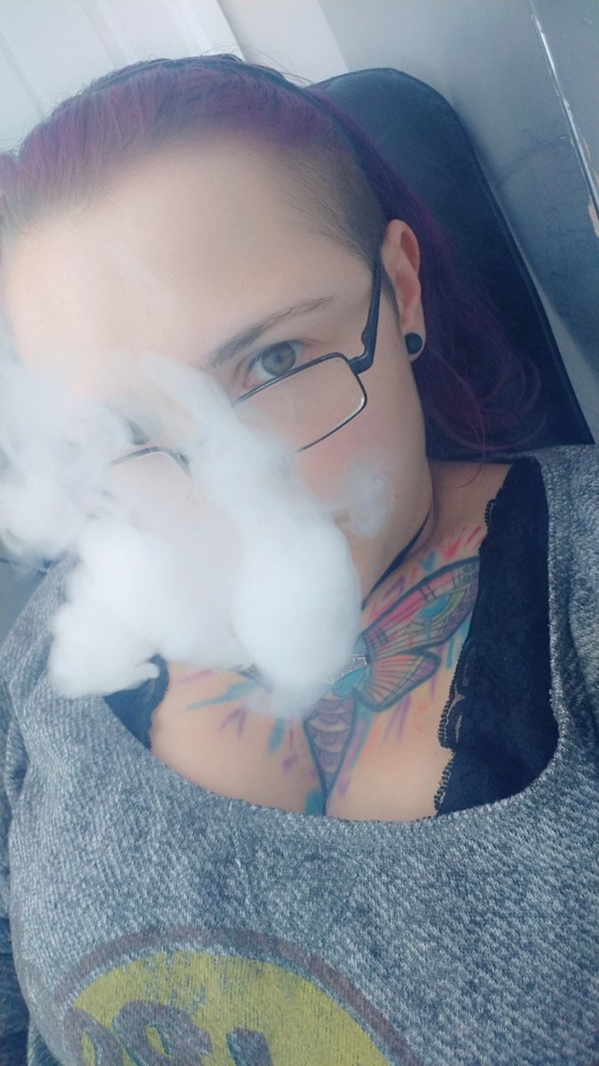 VapeMaiden's tweet photo. Happy Sunday
#me #vape #vapemaiden #vapeporn #vapegirls #vapenation #vapeworldwide #vapers #vapetricks #girls2vape #femalevaper #tattoos #girlswithtattoos #alternative #altfashion #bewhoyouwanttobe #alternativegirl #altmodel #cloudchaser #vapeagram https://t.co/zoeaPFknCp