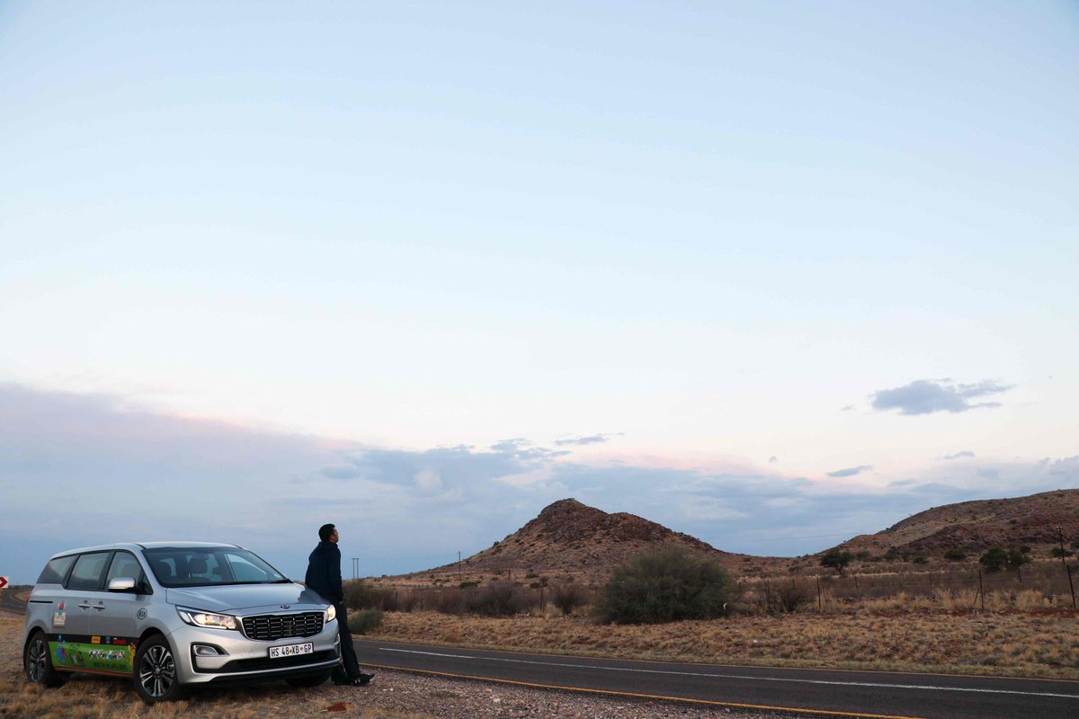 KiaSouthAfrica's tweet photo. Enough room to make memories wherever you go... #Kia #Sedona #Seven7DRIVE https://t.co/hdhhA8vNCJ