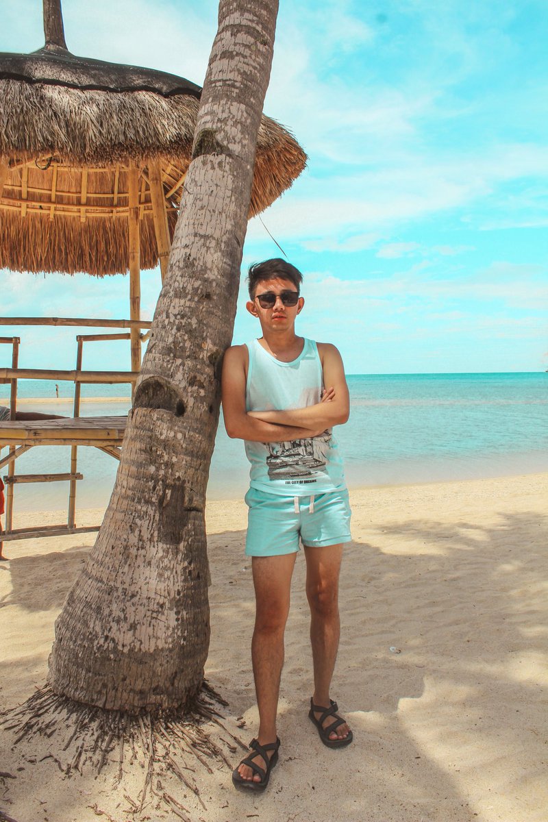 begoniARCIIae's tweet photo. Happy pride month! 🏖️🏝️🌈🦄
#beach #beachmodel #beachlife🌴 #travelholic #traveler #adventurepic #adventure #wanderlusters #outdoorphotography #gaytwink #gaytwinks #bantayanisland #cebucity #adventureph #outdoorph #bluewaters #ItsMoreFunInThePhilippines #backpacking #PrideMonth https://t.co/9pM1RB4td3
