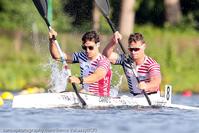 Mais quelle finale de K2 1000m ! 😱 Victoire de Cyrille Carré et Étienne Hubert suite à une remontée magnifique ! 🇫🇷 Le duo tricolore s’est offert le luxe de battre le K2 allemand victorieux la semaine dernière, sur le fil, chez eux ! 🏆
<a href="/EDFofficiel/">EDF</a> <a href="/MAIF/">MAIF</a> @LACOSTE <a href="/PlanetCanoe/">Everything canoe, kayak, and SUP</a>