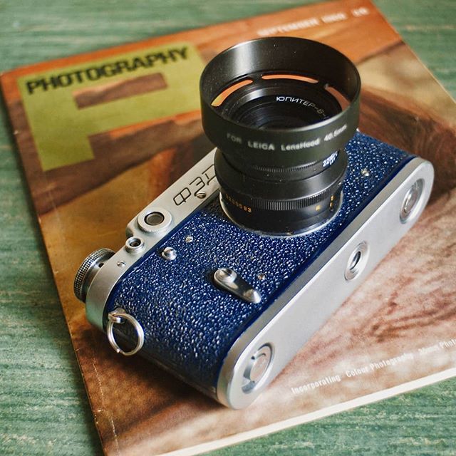 JohnSavidi's tweet photo. Keeping it real today.

#FilmCamera #Fed2 #35mm #AnalogCamera #Rangefinder #ShootFilmNotBullets #Soviet #35mmFilm #FilmPhotography #FilmIsNotDead #35mmFilm #RangefinderCamera https://t.co/LOyuJCssgl https://t.co/uJoMFoqc6P