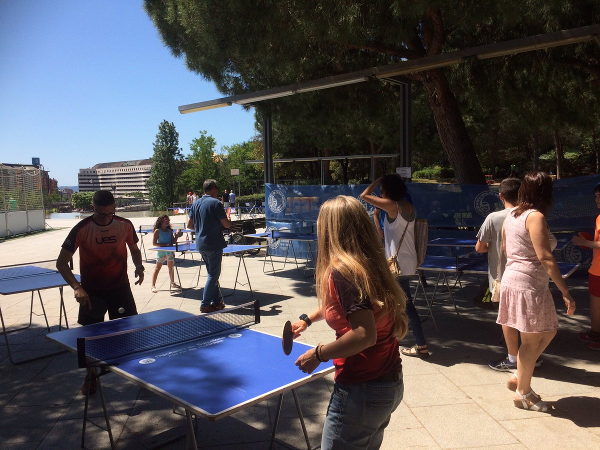 SbdEsportEduca's tweet photo. L’eix Macià i el Parc Catalunya ple d’activitats esportives dins el marc de la #FestaEsportSBD2019. 

#Esgrima #Hoqueipatins #Ultimate #Tennistaula

#EsportalCarrer #SabadellésEsport https://t.co/qkE8Ge3w8R