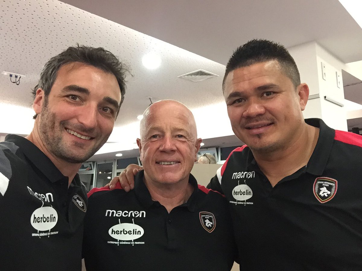 SToBAgency's tweet photo. Une soirée exceptionnelle, un finish fantastique qui montre une nouvelle fois l’âme et la force de ce groupe : une réussite insolente mais tellement de travail pour arriver à cela !! @RouenNdieRugby @jl_louvel  #objectifProD2 atteint ! #championdeFrance https://t.co/VT23ah1JKn