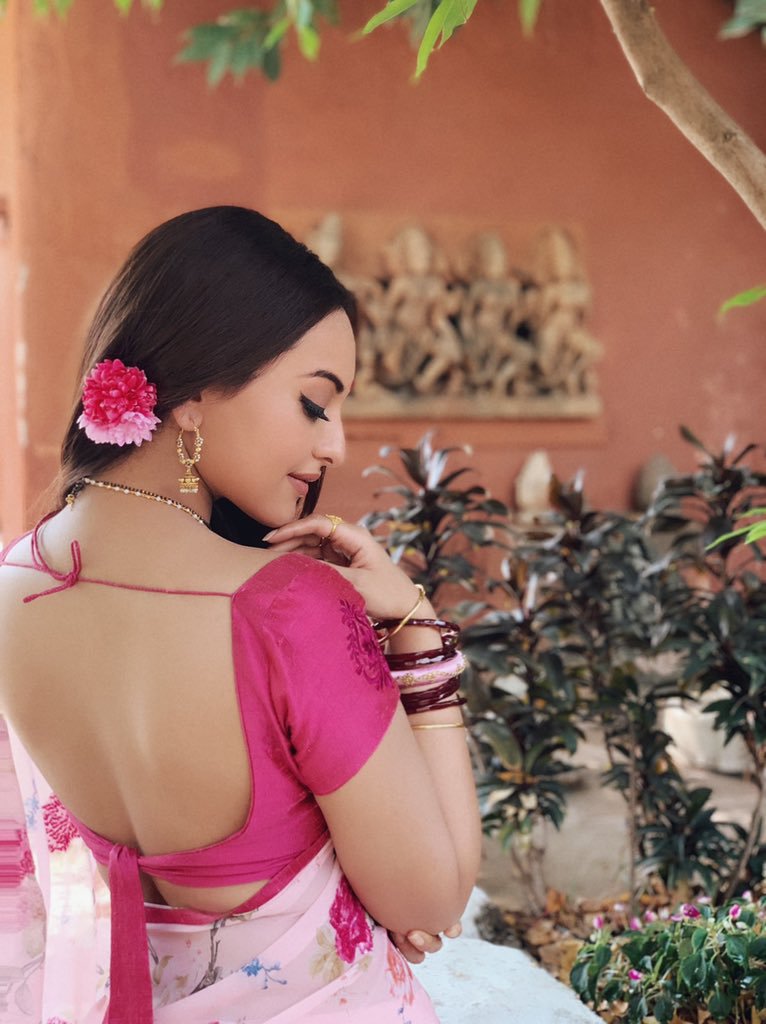   Happy birthday\ Sonakshi Sinha     