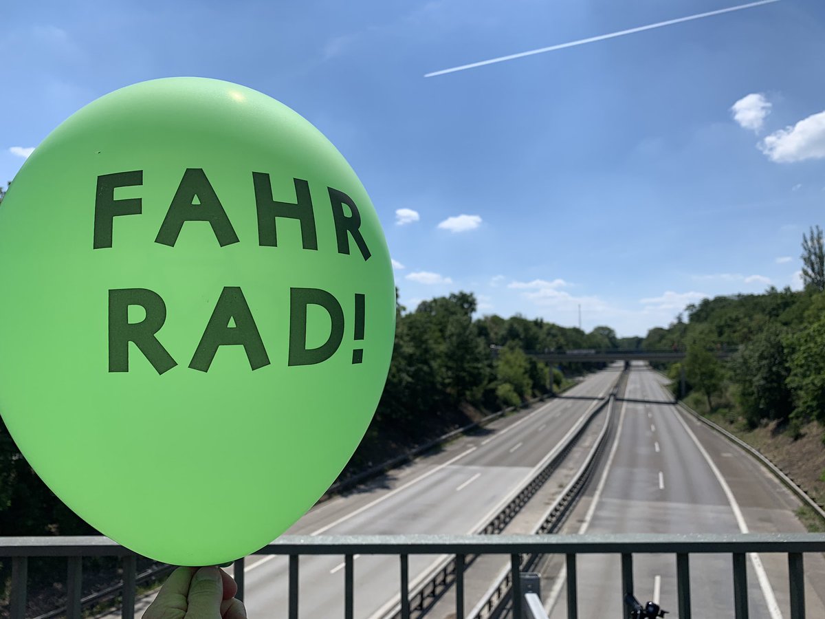 Trepesch's tweet photo. #Sternfahrt19 #avus #Berlin https://t.co/rceHhm7HqR