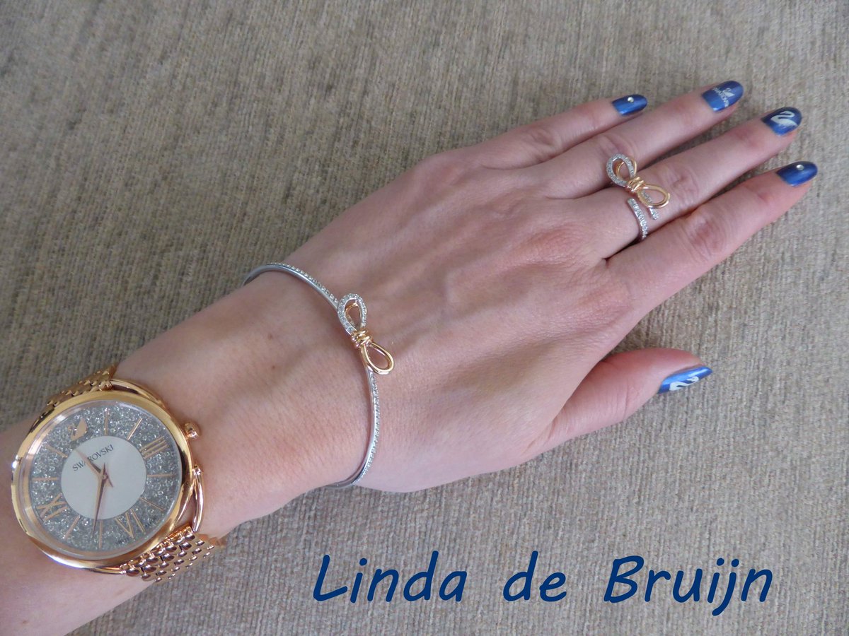 LindadeBruijn3's tweet photo. Swarovski nailart #nagels #nails #nailart #nailsaddicted #stamping #stampingnailartaddict #mundodeunas #Swarovski https://t.co/7Hg3ihwXKZ