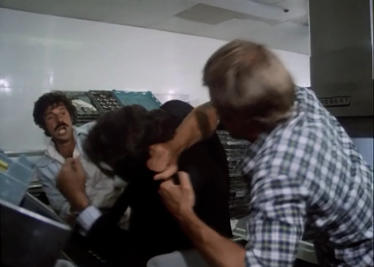 StandardDef1's tweet photo. Surprised to catch The Most Interesting Man in the World, Jonathan Goldsmith, on this 1978 episode of the Rockford Files entitled "The Empty Frame." #Rockford #JamesGarner https://t.co/sqxFjEqadg