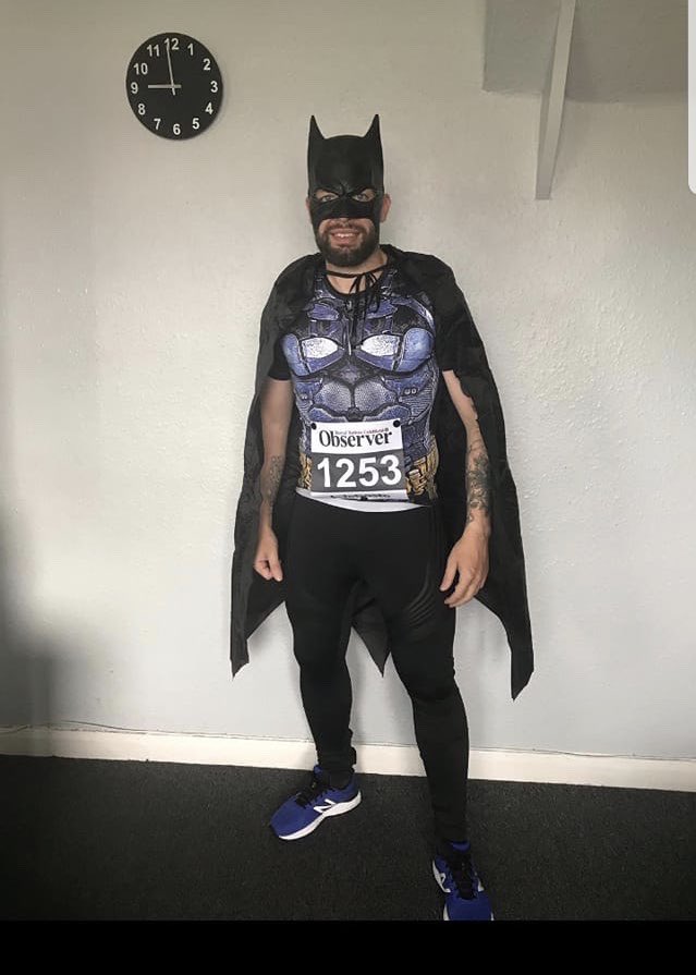 TeddyRoseWhite's tweet image. Good luck to Ian Loveridge who’s taking part in the #suttonfunrun today, raising money for our foundation and looking fabulous at the same time.

Thanks so much, Ian 👏🏻

#fundraising #charity #funrun #cuddleblanket #babyloss

justgiving.com/crowdfunding/i…