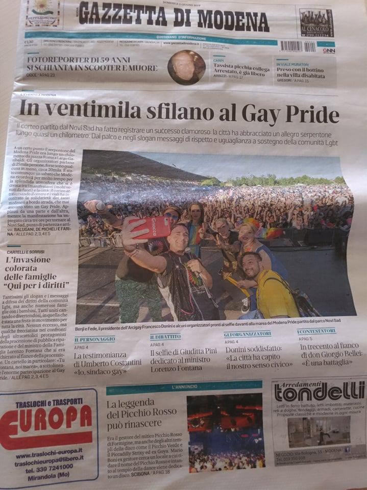 Iperbole_'s tweet image. Se pure la Gazzetta parla di &quot;successo clamoroso&quot; e di &quot;atmosfera splendida che ha coinvolto tutti i modenesi&quot; significa proprio che ieri abbiam fatto la storia :) #ModenaPride