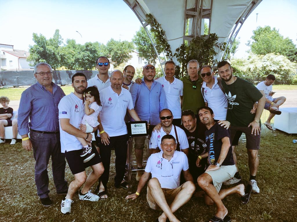 BccBasilicata's tweet photo. È un grandissimo onore, alla nostra prima prova, aver vinto il Premio Fair Play come squadra più corretta del Torneo Nazionale di #calcioa5 del #CreditoCooperativo. #2giugno #siamolucani https://t.co/0kaLpBAzru
