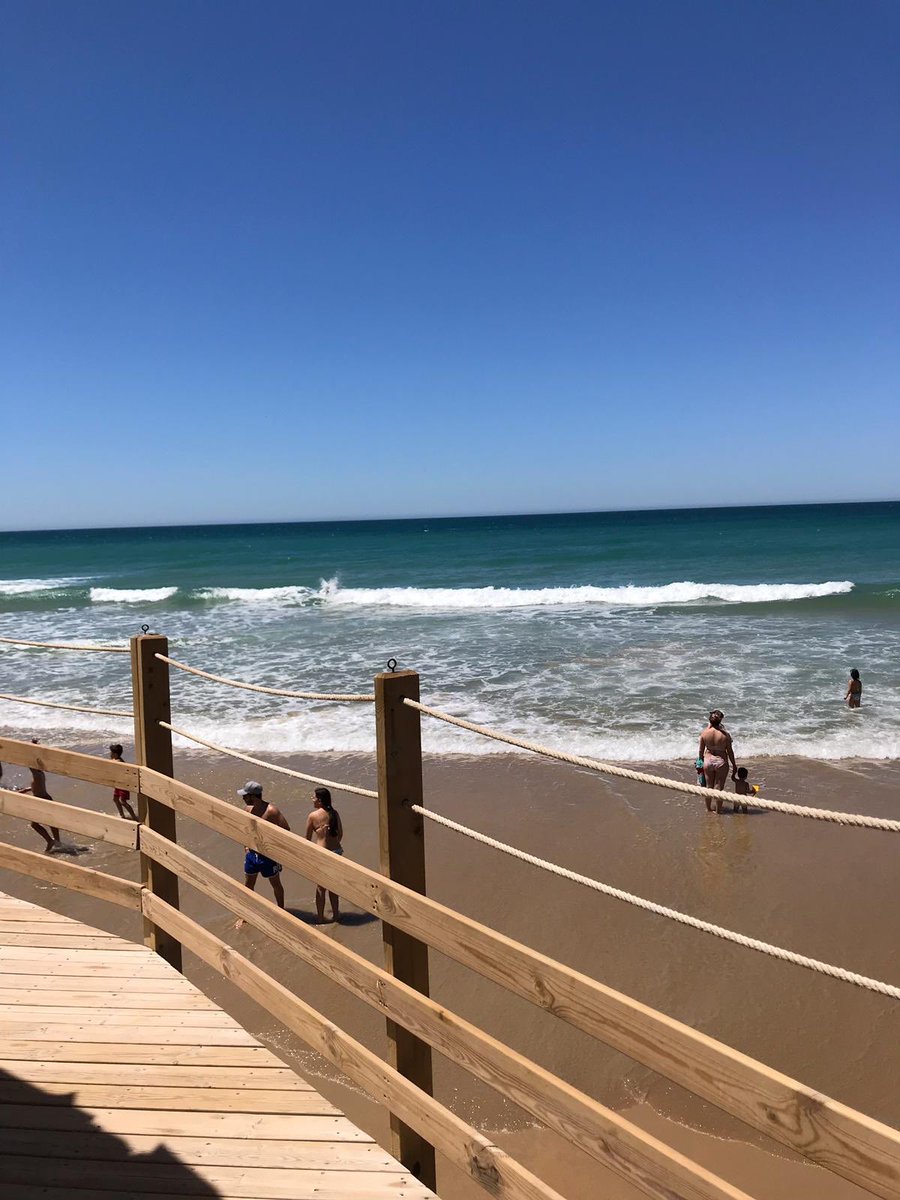 Conil_Turismo's tweet photo. Mañanita en Fuente del Gallo. ¿Alguien se apunta? #Conil https://t.co/JhbpoRqhyI