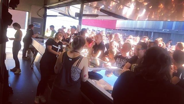 #laschicasdelmerchan
Super equipo Barcelona Rammstein 🖤 bit.ly/2JObA0s