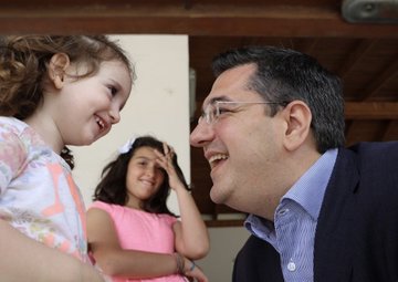 View image on Twitter