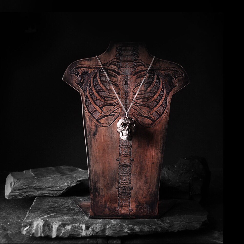 DefyJewelry's tweet photo. New items “The Jewelry keepers” Original design by DEFY Jewelry
#darkstyle #Etsy #decoration #gothic #defyjewelry #newcollection #homedecorideas #decor #uniquedesign #defy #etsyjewelry #etsyfinds #gothday https://t.co/SE46tDvsMC