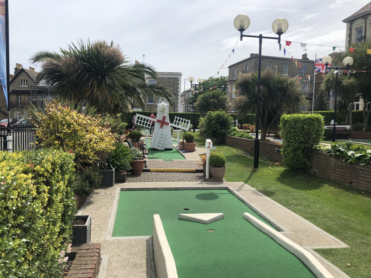 ⛳️ THEN &amp; NOW | One customer showed us a photo of the old Pitch and Putt that used to be here before we changed it into a Minigolf course in 1995.

Not much has changed, has it? 

#Broadstairs #Throwback