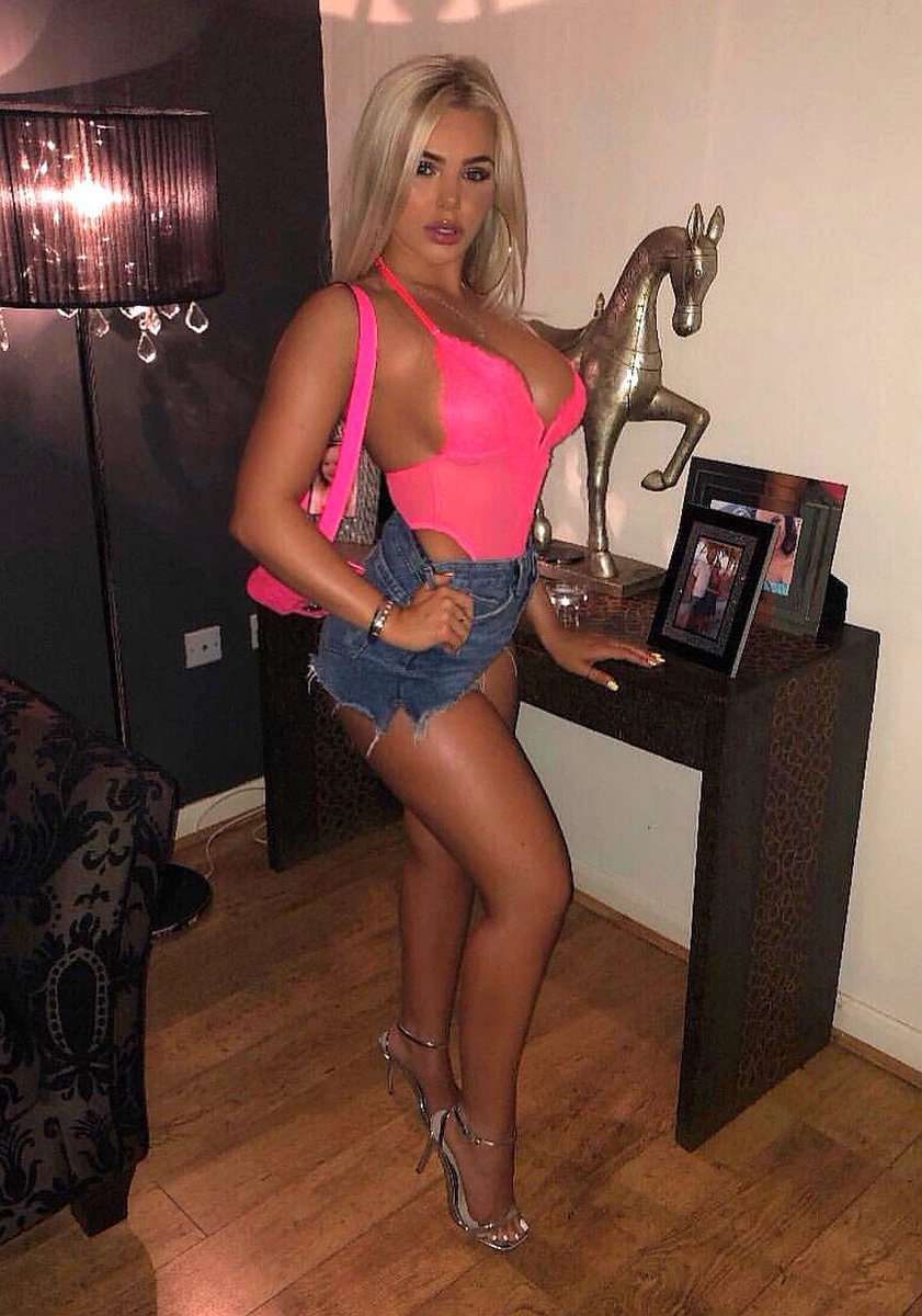 Slideshow plain wife becomes a bimbo porn star.