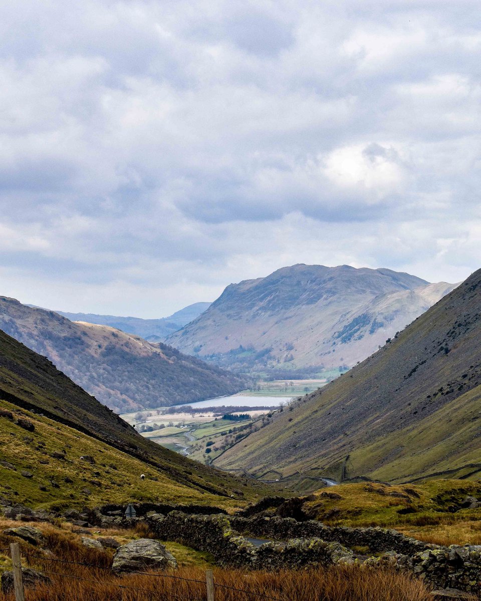 Kirkstone Pass - This drive is a breath-taking one winding through towards Ullswater. 
#ullswater #kirkstonepass #lakedistrict #cumbria #thelakes #lakedistrictnationalpark #kirkstonepassview #visitthelakes #valley #northernexplorer #lakesphotography #thelakedistrict