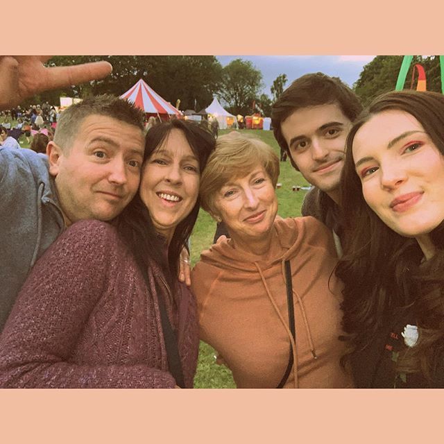 EmilyAndrew1996's tweet photo. Who knew drinking on the park would be so expensive but so worth it! #irlamlive2019 https://t.co/nkoqqTiO9F https://t.co/CX8gFKd6Rt