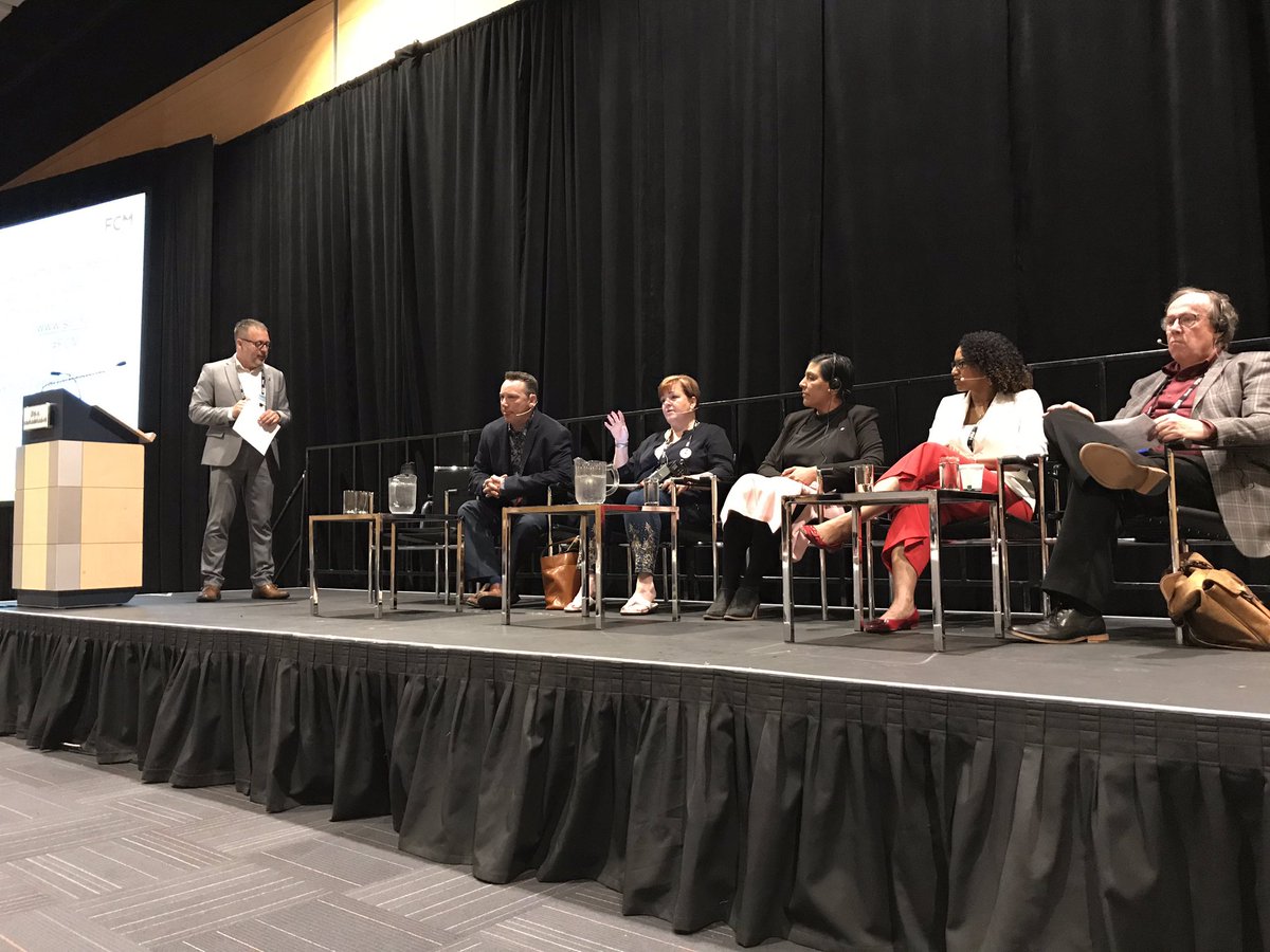 Listening to how #CDNmuni participate in energy development across the country <a href="/FCM_online/">Federation of Canadian Municipalities</a> #FCM2019 <a href="/CalgaryChamber/">Calgary Chamber</a>