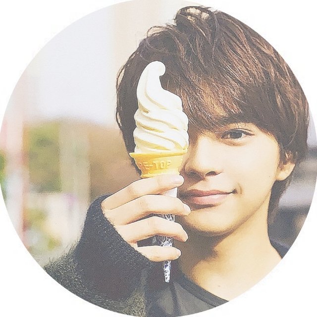 sa_____xyi_'s tweet photo. アイス持ってる佐藤くんのアイコンです良ければフォロバしてもらえると嬉しいです😢💖 https://t.co/WFGIaVPfb4