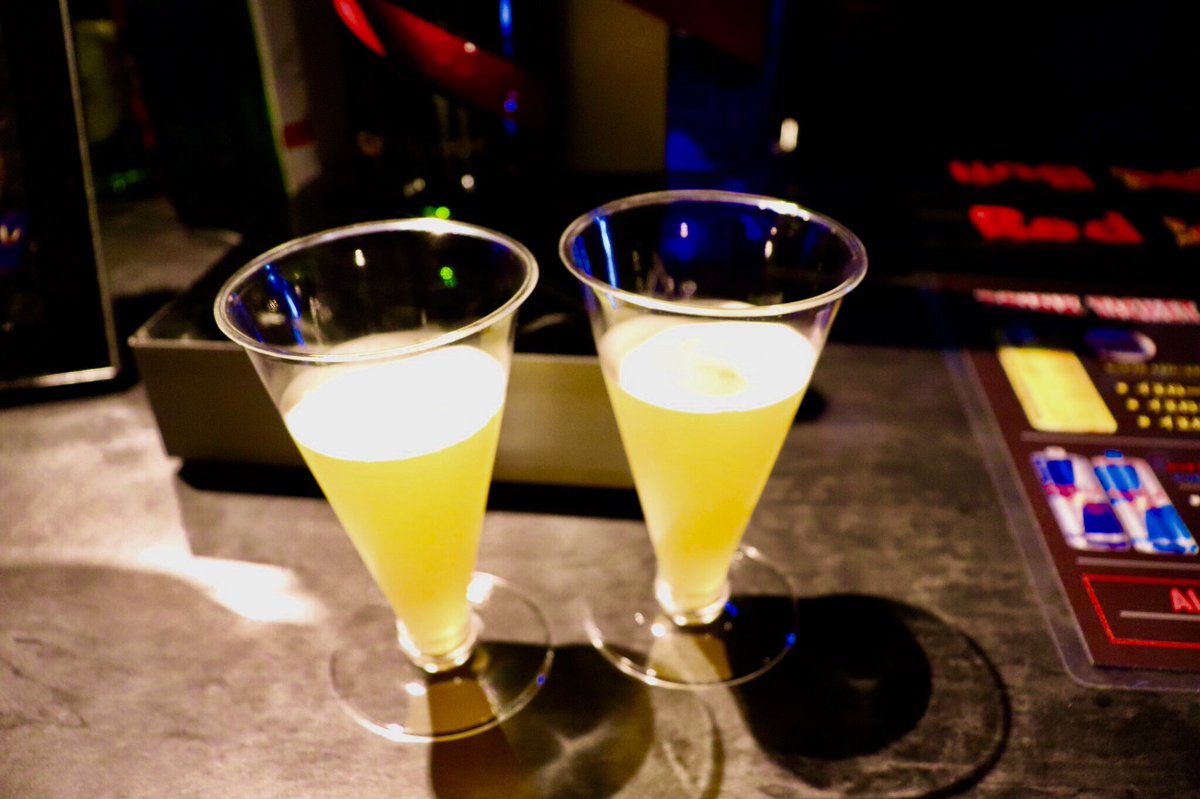SUSUKINO_LOVERS's tweet photo. 早い時間にご来店されたお客様限定でwelcome champagneをプレゼントしています🎁
#キングムー
#earlytime https://t.co/RKHHZsHbZe