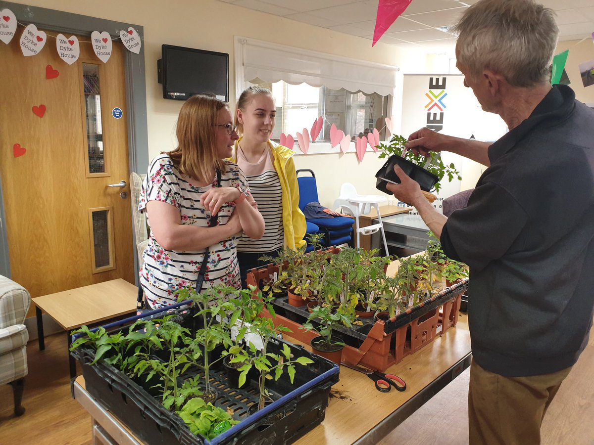 🌻wow🌹To think i was worried that nobody would come #kindness #swap #newfaces 😍 <a href="/The_Annexe/">The Annexe</a> <a href="/BigLocalDykeHse/">Big Local Dyke House</a> <a href="/guynokes/">guy nokes</a>