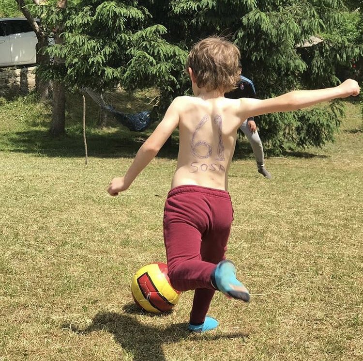 aslankartv's tweet photo. Bu şehirde futbol 7’den 77’ye bir tutkudur. https://t.co/shQOqJ99aA