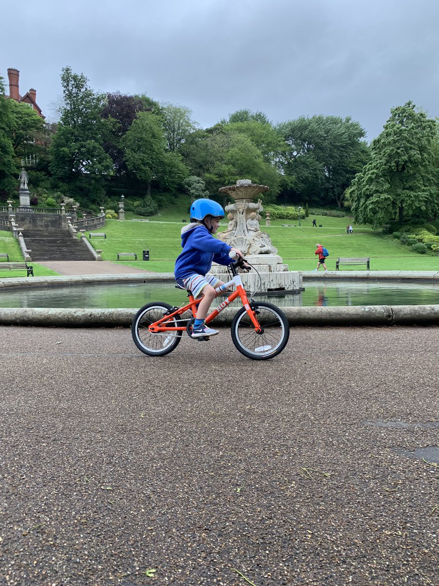BabyLovedFamily's tweet photo. @chrishoy New Bike rider Wilfie (age 4) learnt so fast using your tips. Thankyou. He’s now getting his laps in round Preston’s outdoor velodrome 🚲 #HoyBikes https://t.co/ULji7TEgSe