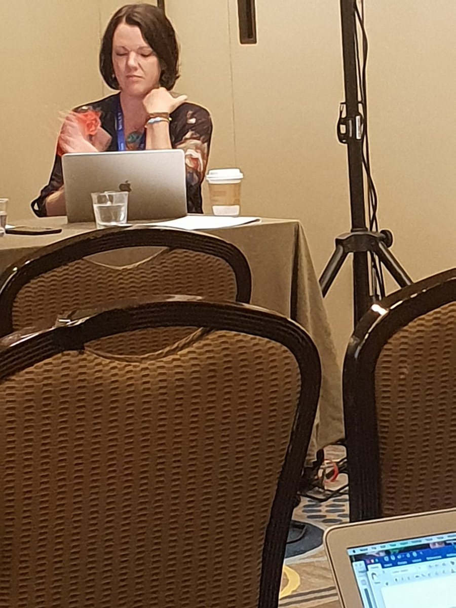 corbeau_1863's tweet image. @AndreaKrusi hosts &apos;Dignity, Discourse &amp;amp; Racialized Difference&apos;, Julie Kay on colonial legal undermining of sexual autonomy. Explores cases of indigenous women violence and post+ posthumous abuse. #crn6_dc2019 #LSA2019